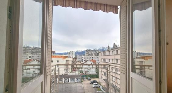 Location appartement 3 pièces 58 m²