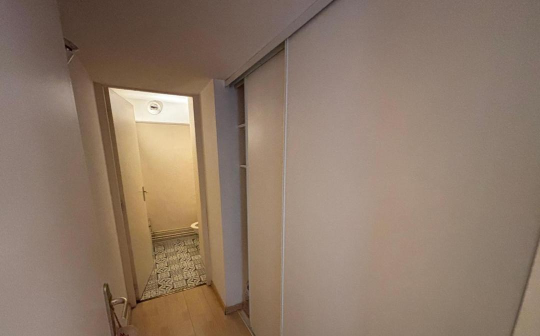 Location appartement 4 pièces 150 m²