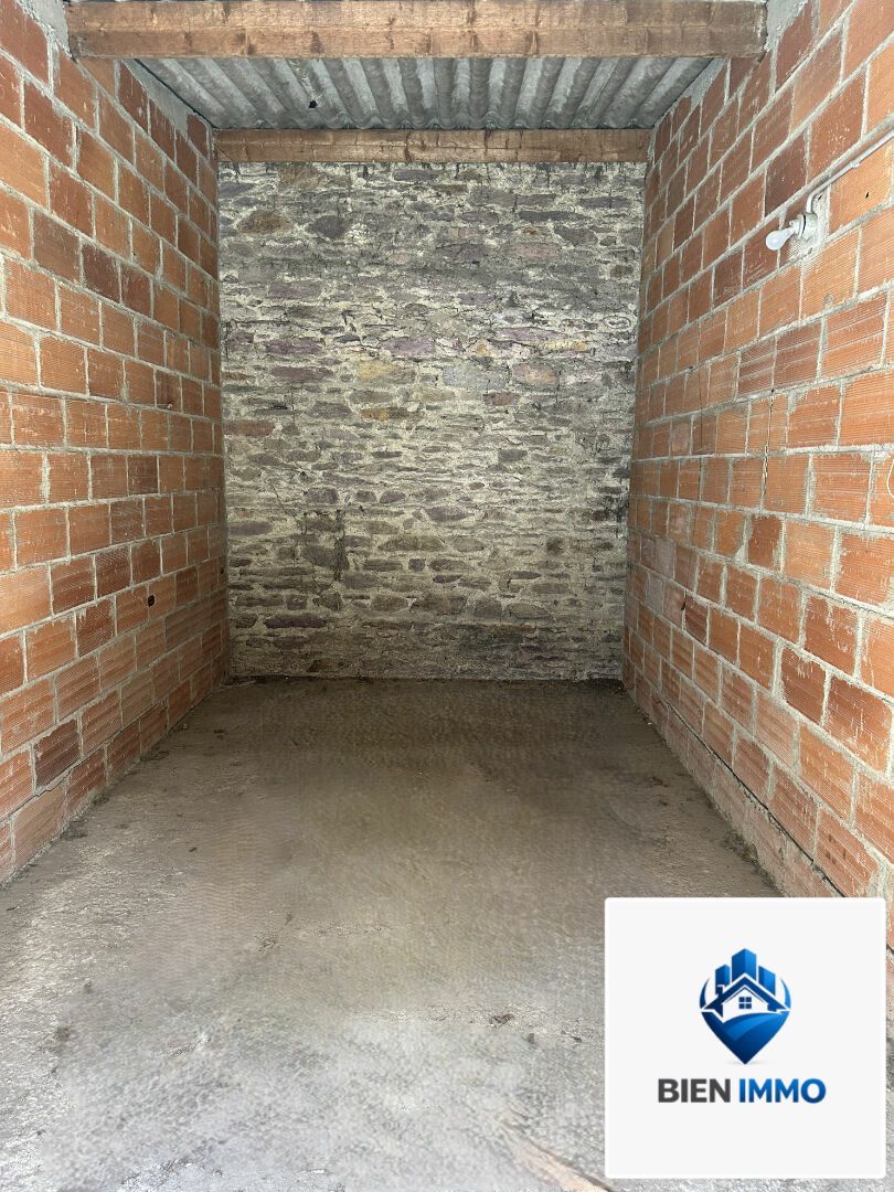 Location Parking/ Box