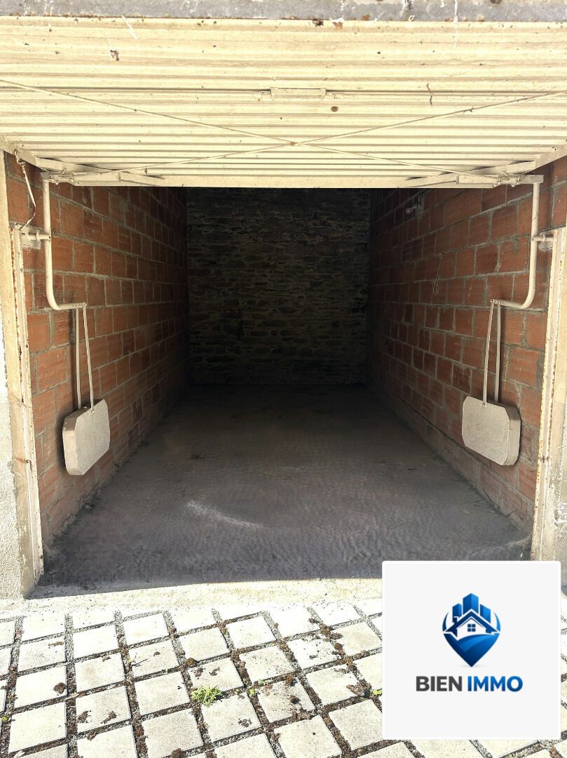 Location Parking/ Box