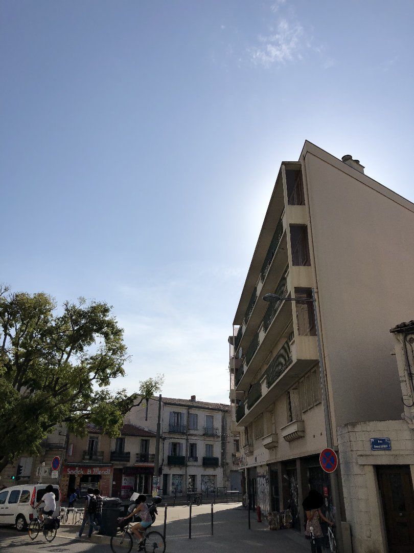 Location Parking/ Box