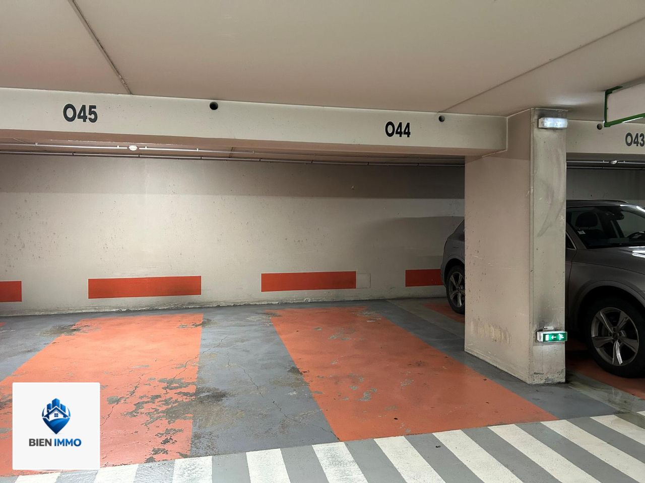Location Parking/ Box
